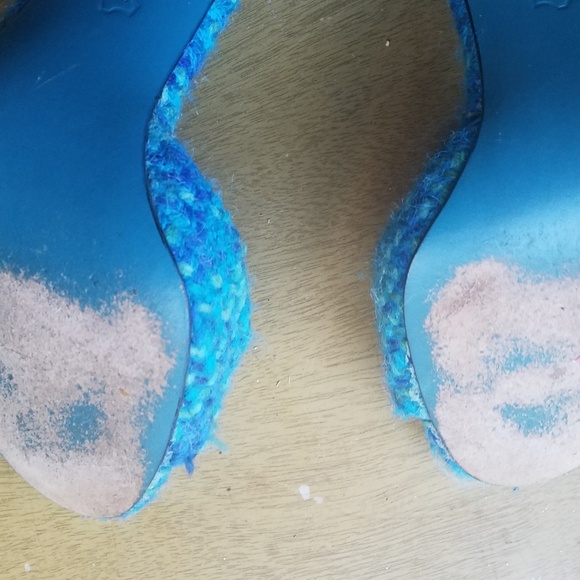 Charles David Teal/blue/green D'Orsay style heels. - Picture 5 of 8